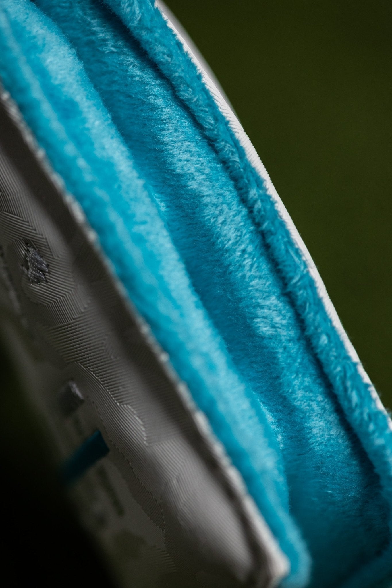 No Bogeys White Blade Cover showing soft blue plush interior lining for golf club protection.
